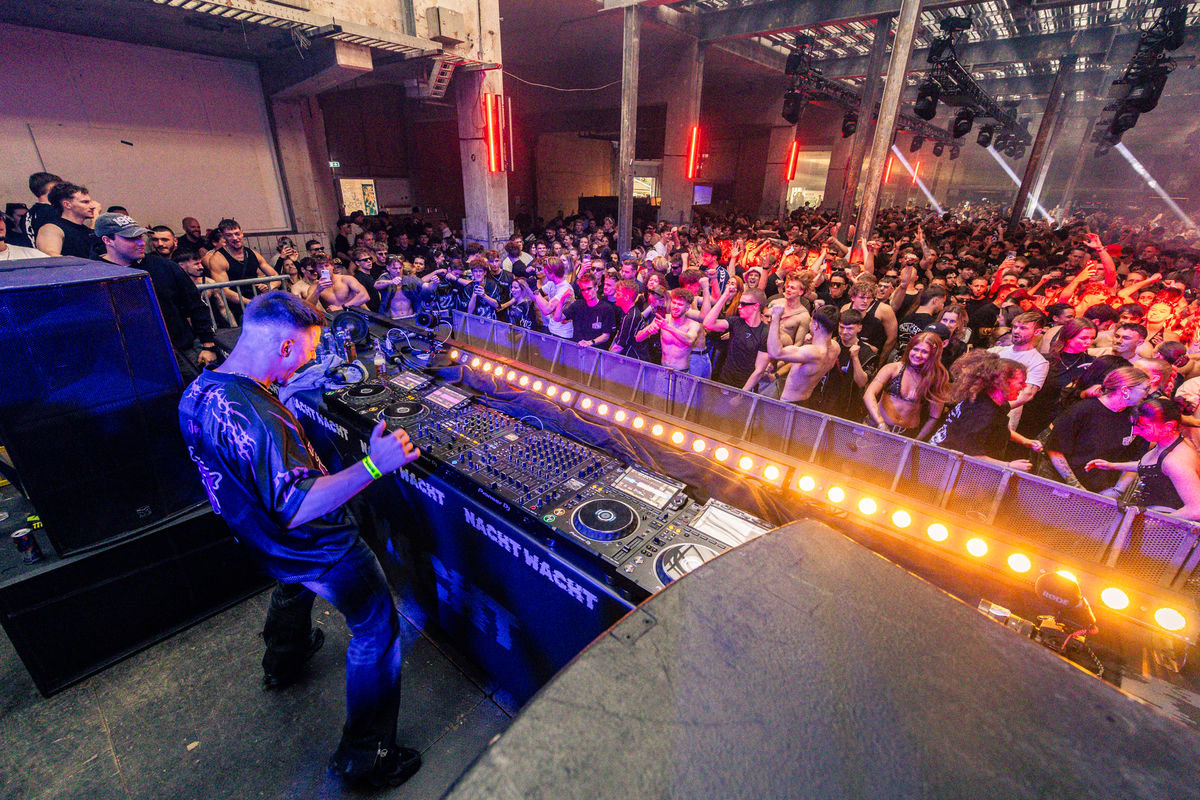 Loading... just a sec